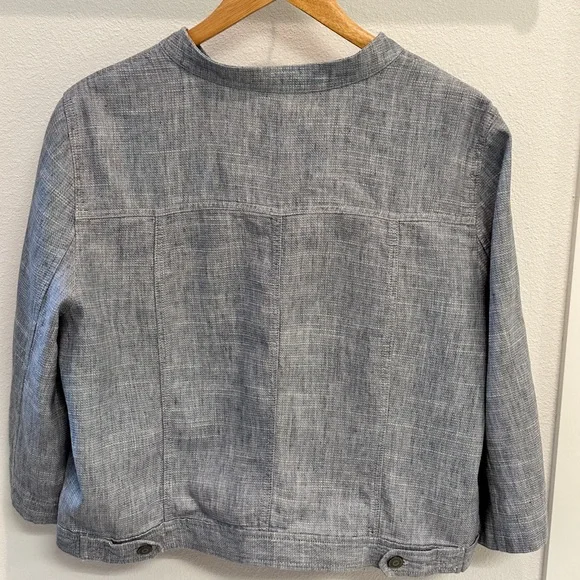 Jean jacket style Loft linen and cotton jacket with wide 3/4 sleeves. Size XL. - Picture 2 of 7